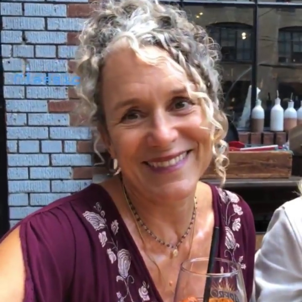 Meet your Posher, Carmen